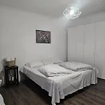 Main Lejlighed