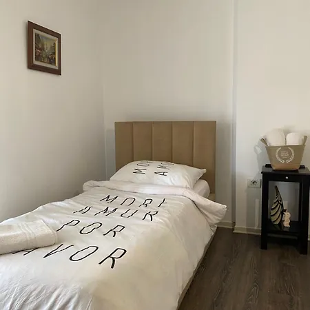 Main Apartamento Tirana